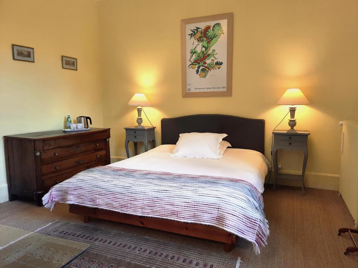 Manoir Des Tuileries Du Buisson Bed & Breakfast Верней д'Авр е д'Итон Екстериор снимка